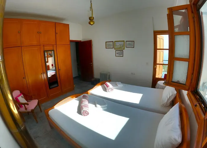 Ferienhaus Katafigio In Village