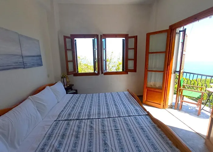 Ferienhaus Katafigio In Village